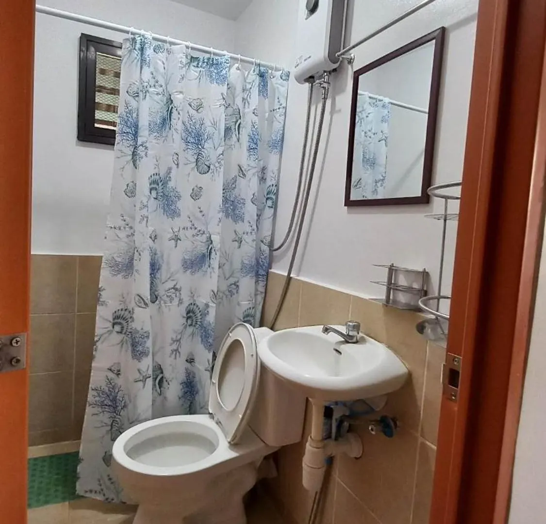 2 Bedroom House At Deca Homes Talomo Davao Stadt Ferienhaus